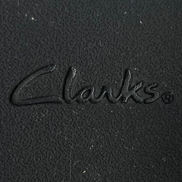 Clarks Womens Gael Feline Brown Slip On Embossed Croc Patent Size 9.5M - Picture 9 of 9